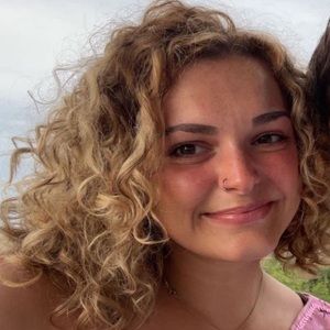 Meet your Posher, Nina